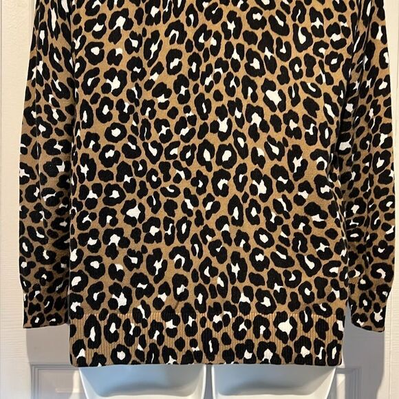 Michael Michael Kors Brown/Black Animal Print V Neck Sweater Size Small - Picture 9 of 11